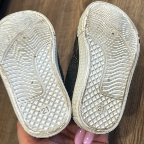 Stylish Black Kids Shoes - Picture 2 of 6